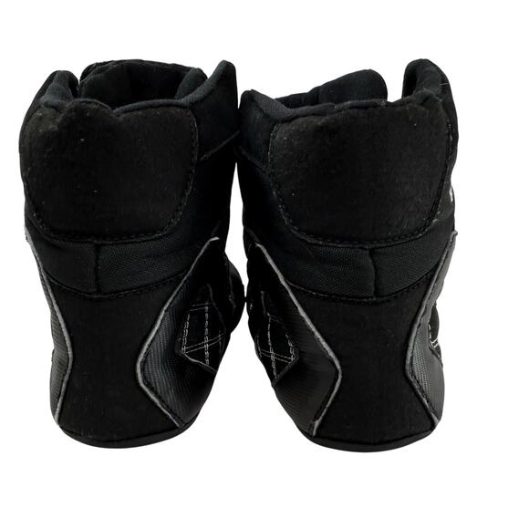 Shoes - Picture 5 of 10